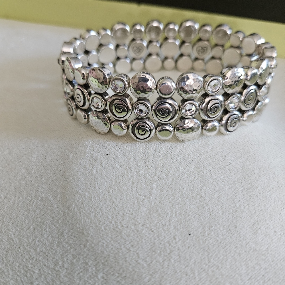 Brighton Silverstone stretch     bracelet with scattered/crystals. LIKE NEW